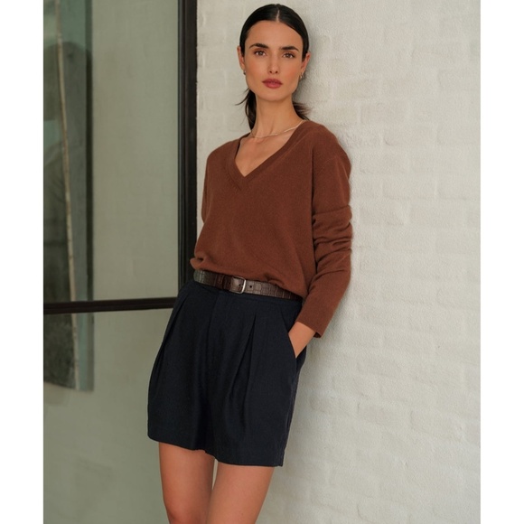 Jenni Kayne Pants - JENNI KAYNE | Bestselling Raw Silk Pleated High Waisted Short in Black | Size 12